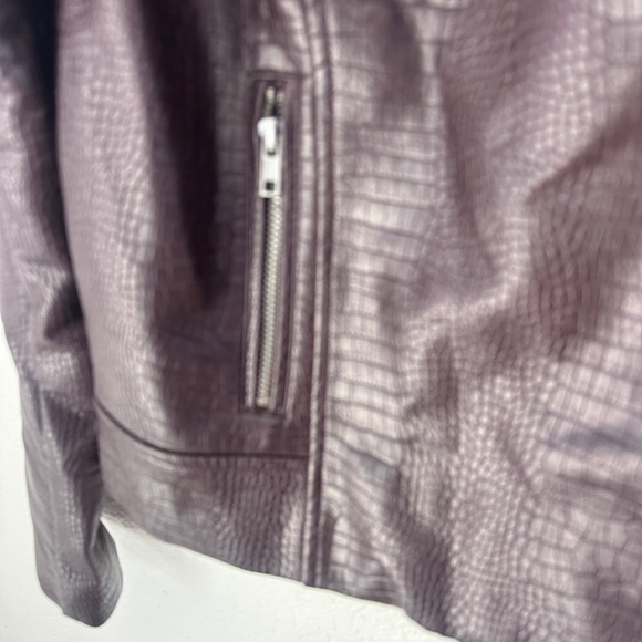 BB Dakota Lucky Lizard Deep Burgundy Vegan Leather Jacket - Picture 7 of 9